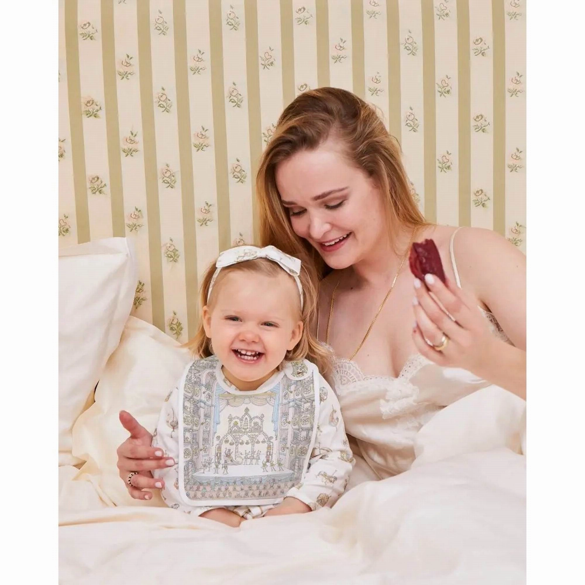 Atelier Choux	Satin Bib – Nutcracker